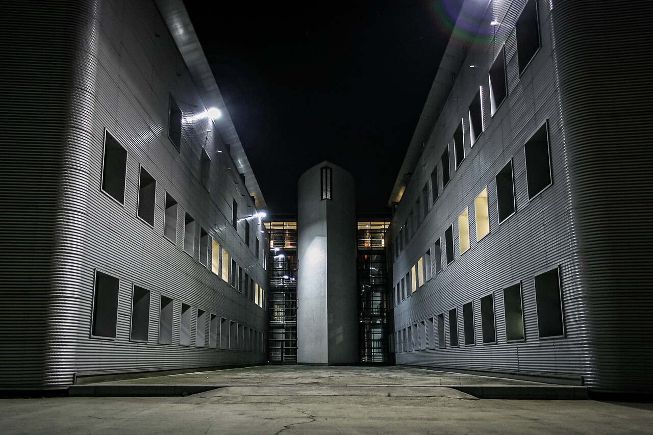 Cour intérieur du bâtiment I.B.M.M. - U.L.B.