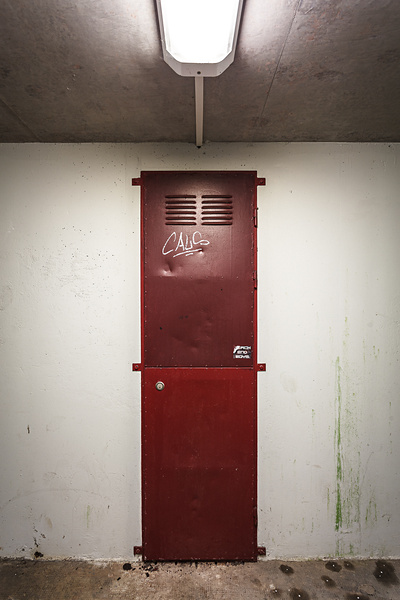 Porte technique dans un souterrain des CFL.