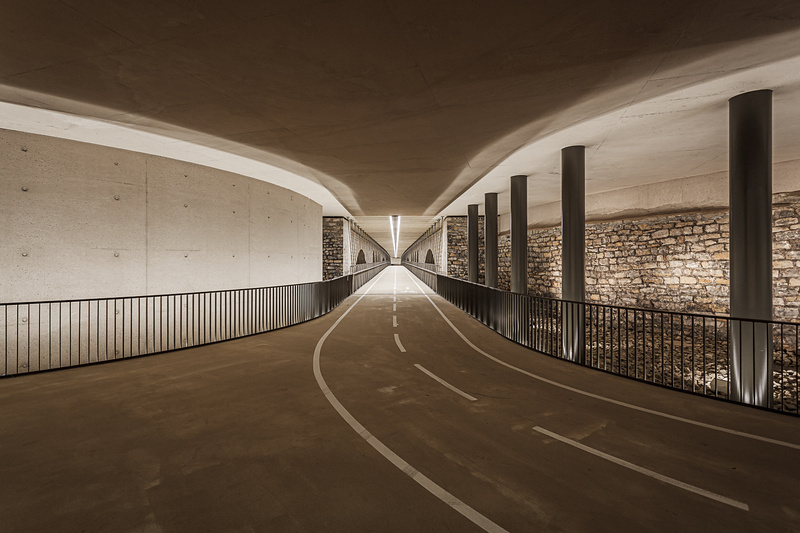 1. L'entrée
