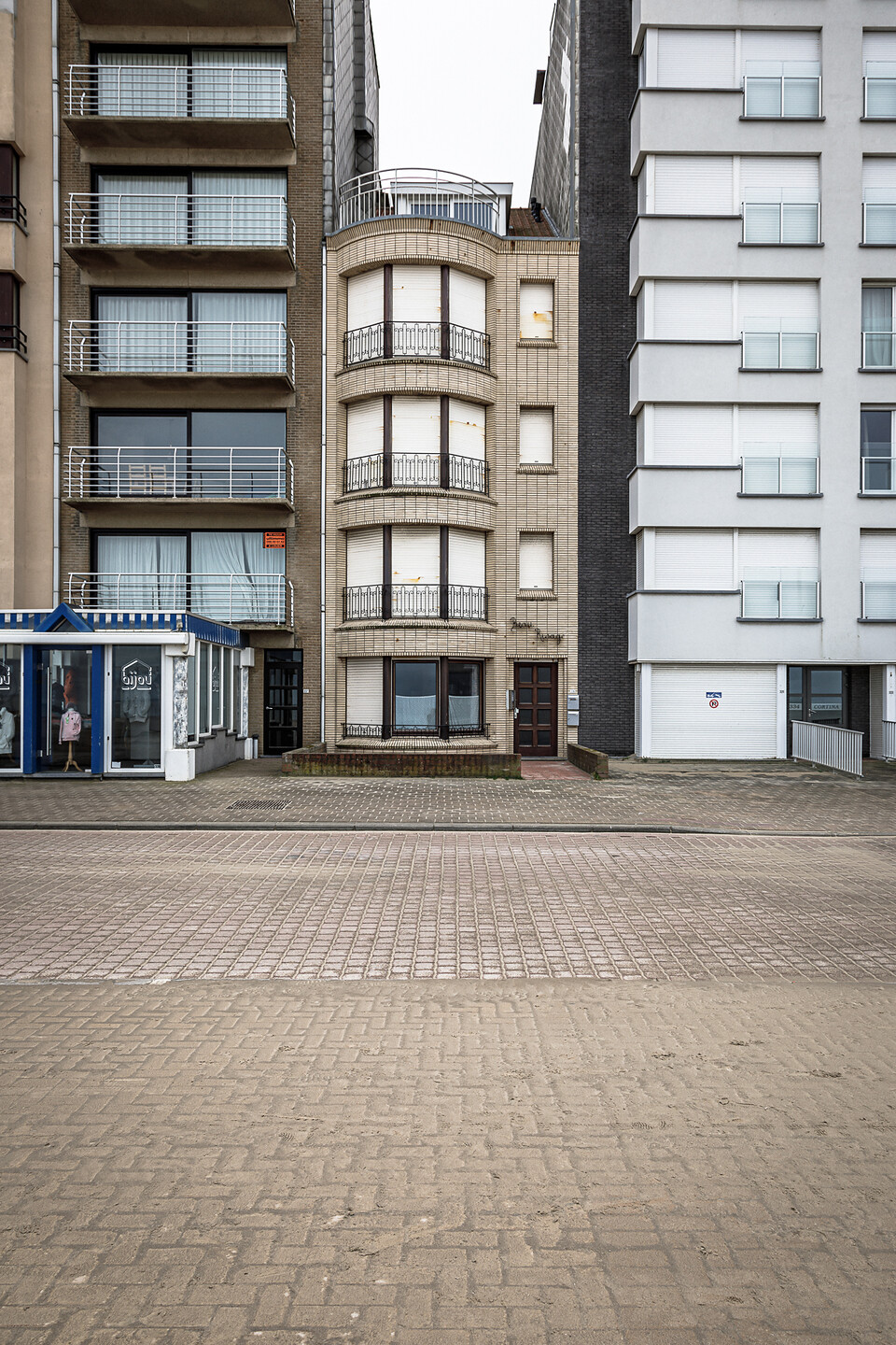 Résidence 'Beau Rivage' sur la Zeedijk à Koksijde-Bad ...