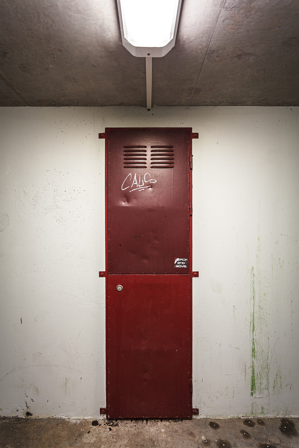 Porte technique dans un souterrain des CFL.