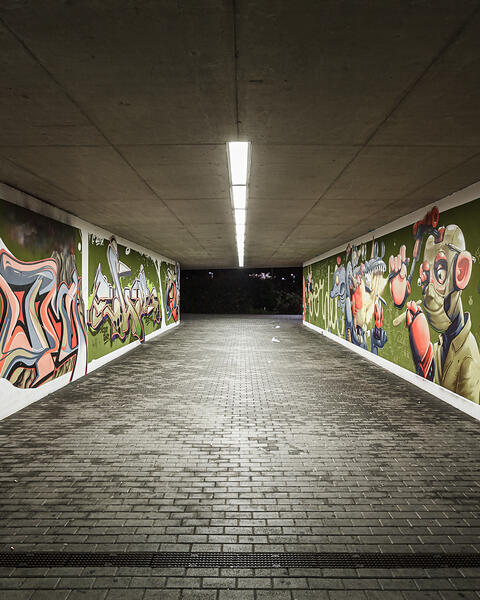 Grand angle sur le tunnel séparant le gare de lamadelaine et le Lycée Technique Mathias Adam...